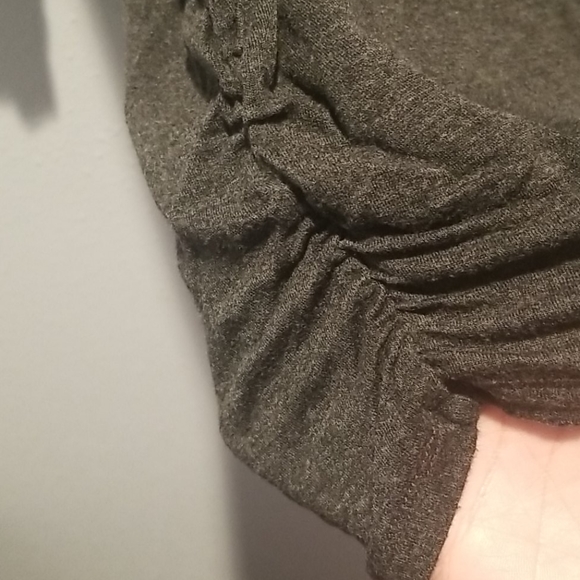 Top - Picture 3 of 3